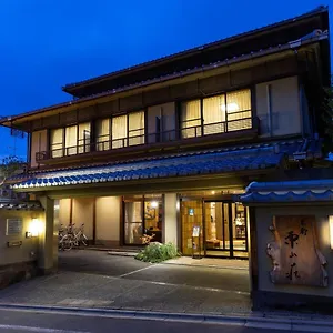 *** Ryokan Higashiyamaso Japon